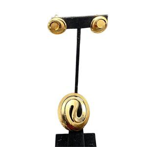 CROWN TRIFARI COMET SWIRL GOLDEN TONED TRIFANIUM CLIP ON EARRINGS VINTAGE 1960s